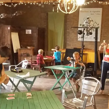 Les De Fiolles 4* Montans