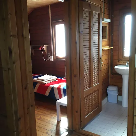 Les De Fiolles Hotel Montans