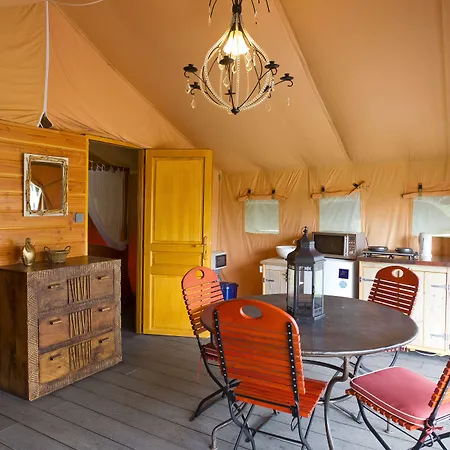 Hotel Les De Fiolles Montans