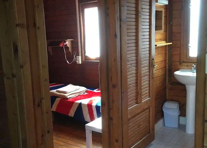 Les De Fiolles Hotel Montans