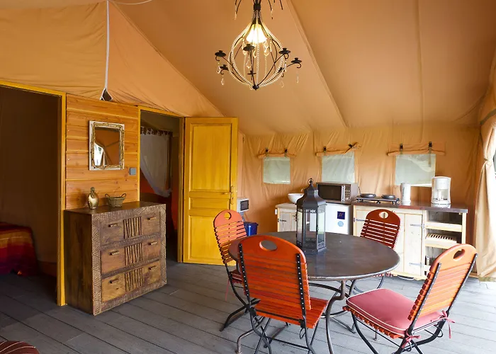 Hotel Les De Fiolles Montans