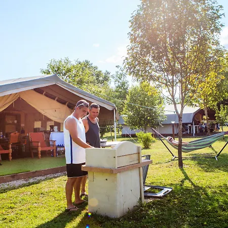 Les De Fiolles Hotel